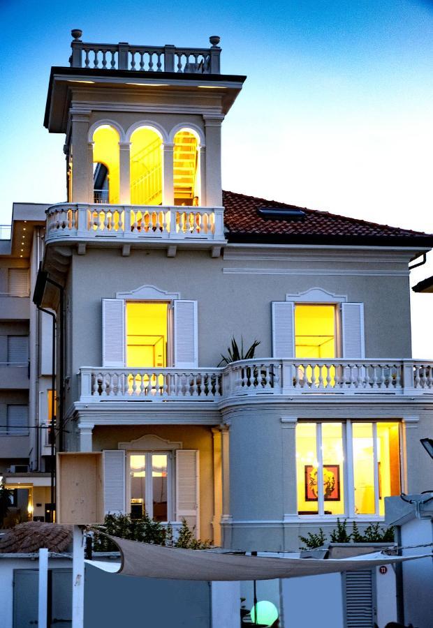 Villa La Torretta Luxury B&B - Adults Only - Rimini Bagian luar foto